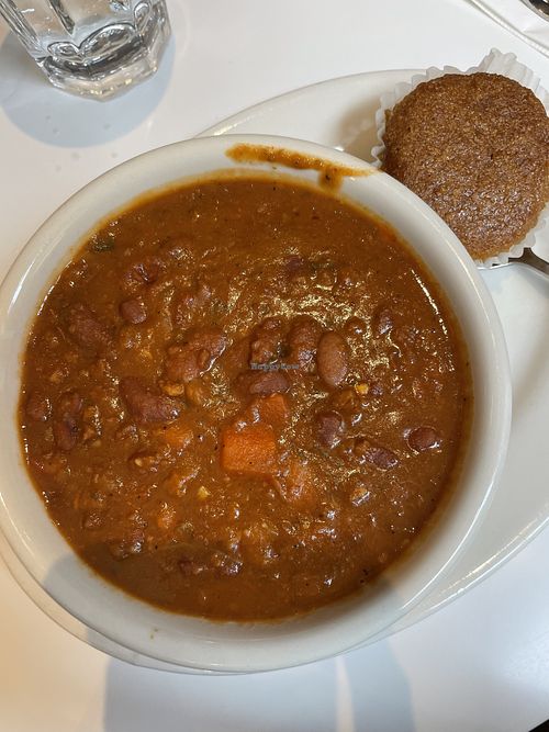 Bean chilli and corn bread at Peacefood Cafe - Downtown in New York City