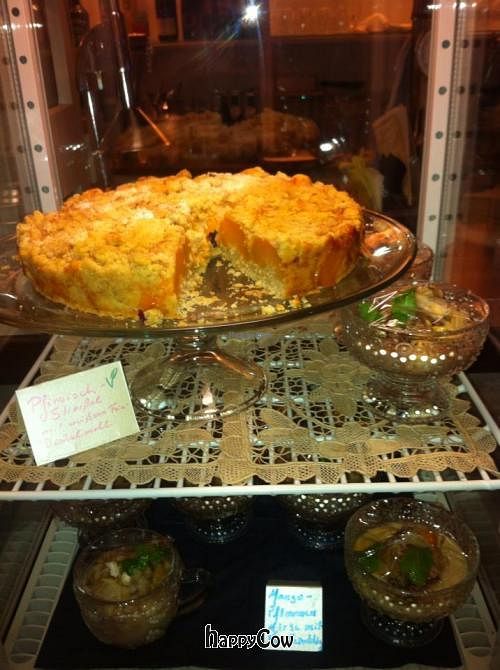 Peach Streussel Cake at Cafe Harvest in Vienna