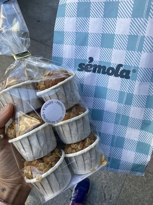 Vegan madalenas  at Sémola - Marqués de Valladares in Pontevedra