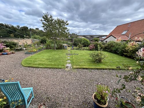 Garden with views towards the river   at Loaf BnB in Berwick-upon-tweed