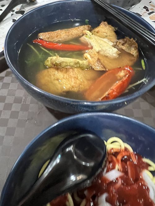 Ytf- average 7.5/10, chose 6 pieces for $8.50  at Veggie House 一芳 - HarbourFront in Central Singapore