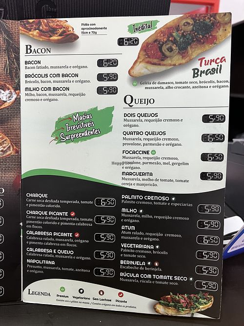 Esfihas de beringela e palmito, sopas de cabotiá e aimpim. Suco de laranja natural. Bom preço.  at Rei da Pidê  in Paranagua