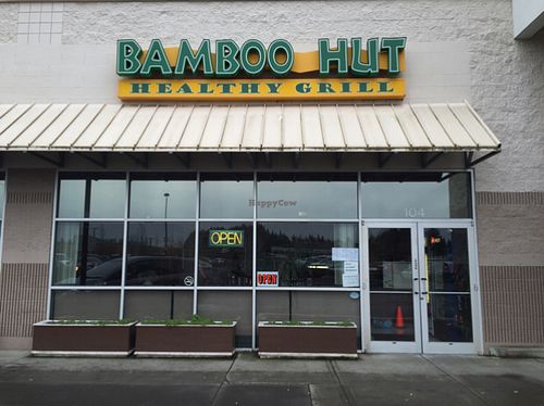 Store front at Bamboo Hut in Salmon Creek