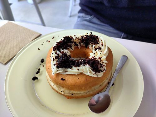 Red velvet donut at Areca Bakery in Barcelona