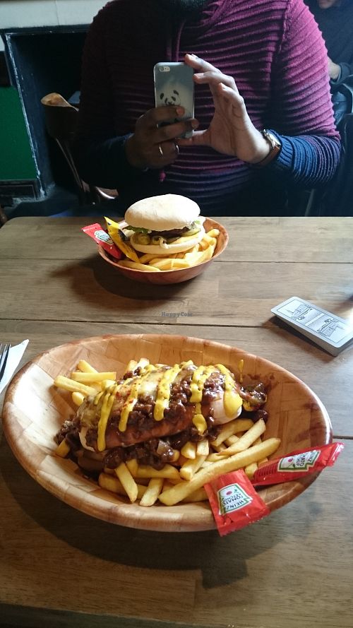 Vegan chilli dog and vegan burger at The Gardener's Arms in Oxford