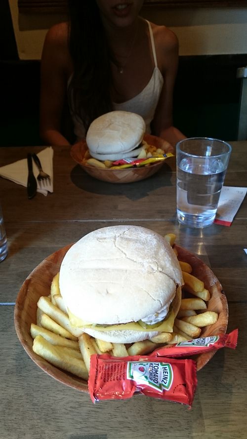 Vegan burger at The Gardener's Arms in Oxford