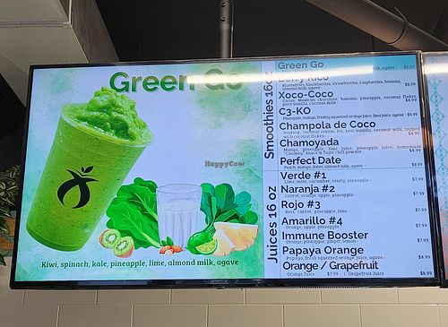Smoothies and juices menu (as of August 2025) at Xocotl Fresco & Natural in Portland
