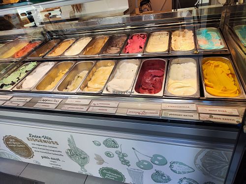 Green dot for vegan at Dolce Vita Eis-Manufaktur in Buchs