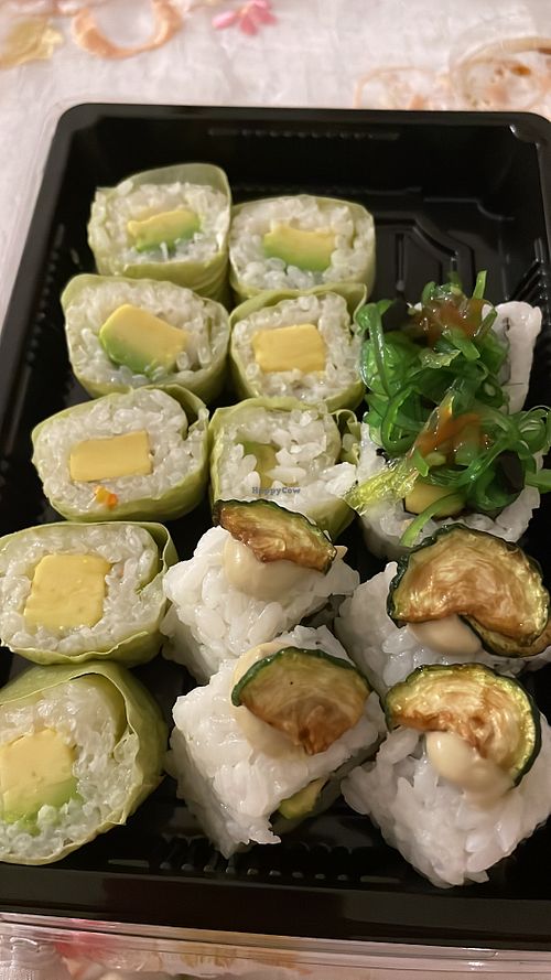 Mix sushi vegan  at CADO - Sushi & Poke in Palermo