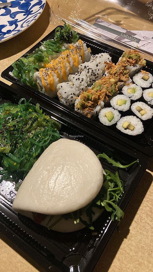 Ottimo sushi e bao vegano. Entrambi con tonno vegano buonissimo #Veganuary at CADO - Sushi & Poke in Palermo
