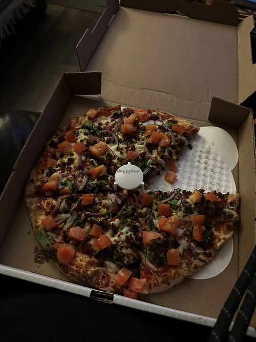 Pie as deliverd fast hot and tasty   at Odd Moe's Pizza in Keizer