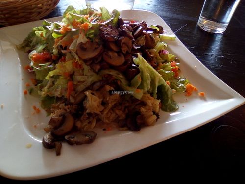 Salad with mushrooms at Cafe MoMo in Trier