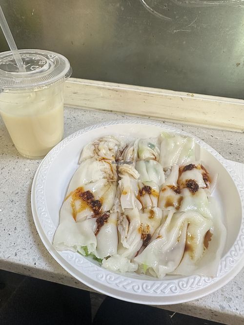 $2 cold soy milk, $4 veggie rice roll (March 2025)  at Joe's Steam Rice Roll in Flushing