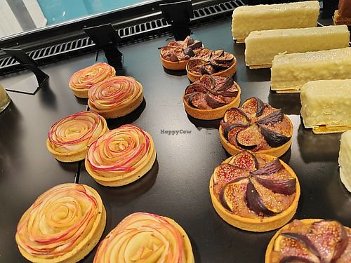 Apple cakes at O'Plaisirs non Coupables in Nogent-le-rotrou