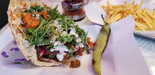 doen doen original and fries. at doen doen® kebap in Berlin