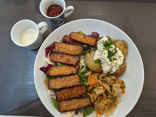 Tempeh meal at Grashka Deli in Ljubljana