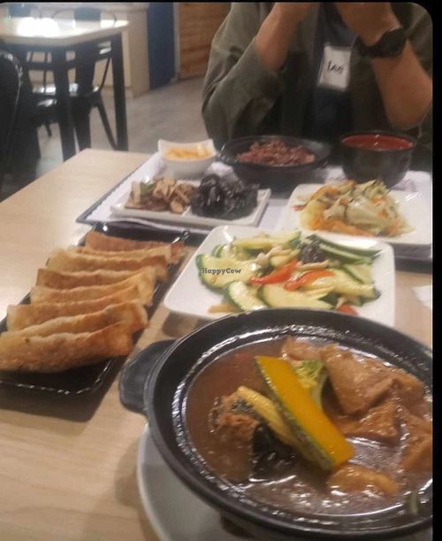 Tofu dish, dumplings and one of the daily vegetables at Lin's Vegetarian Food - 林家素食 in Tainan