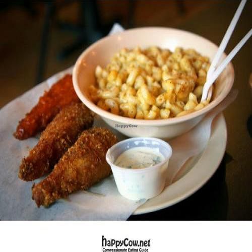 combo plate: 3 drumsticks with choice of side. 2 southern fried, 1 buffalo style drumstick, + the creamy mac n cheese at Foodswings in Brooklyn
