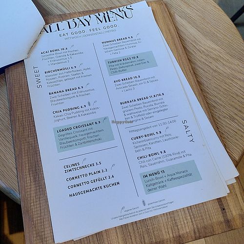 Breakfast and lunch menu at DUUO in Munich