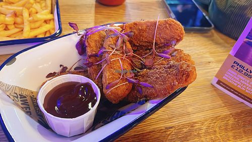 vegan southern fried chicken strips  at Belushi's   in Edinburgh