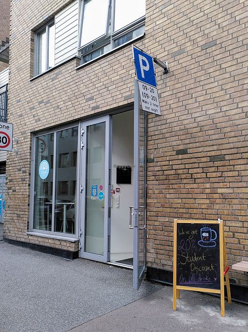 Entrance at Cloud Café in Oslo