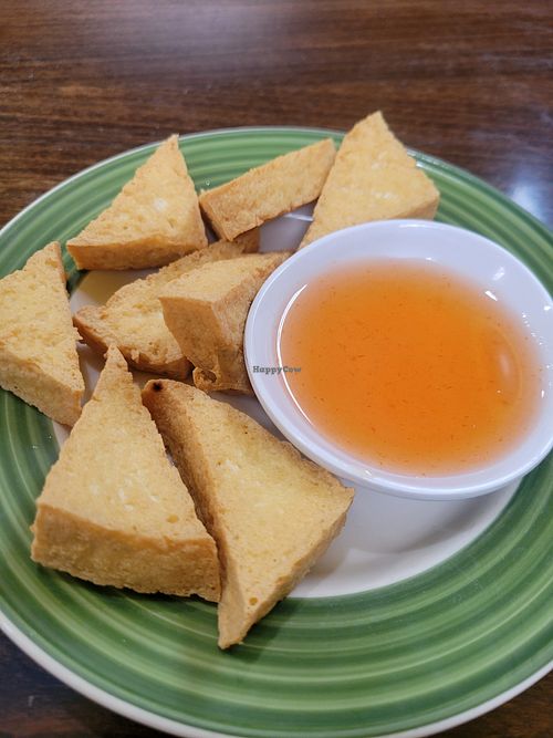 Fried tofu and Pad Laum at Palm Garden Thai Cuisine in Aberdeen