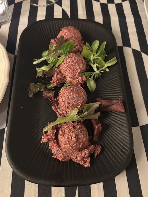 Beet appetizer  at Der blaue Fuchs in Berlin