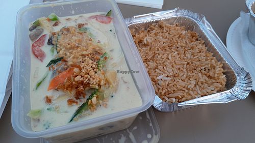 Yellow curry with rice at Nami Sushi  in Mol