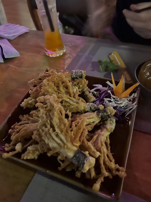 Fried Enoki Mushroomm  at Tịnh Bình Chay in Can Tho