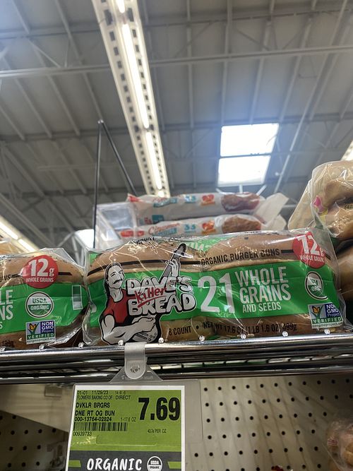 Organic Burger 🍔 Baby (Vegan Friendly) Buns Spotted 🥰 #Veganuary at Dave's Killer Bread in Milwaukie