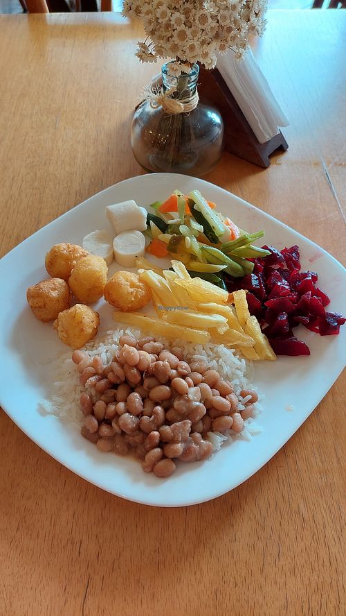 Options from the buffet at Apocalipse Restaurante in Diamantina