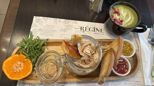   at Régine Café in Montreal