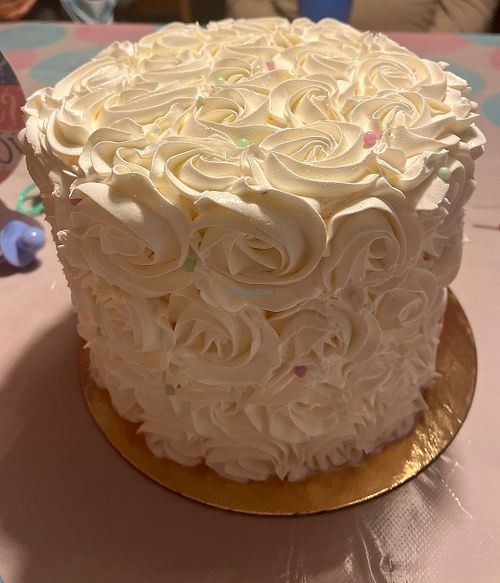 Raspberry pistachio   at Hamilton Rose in Laval