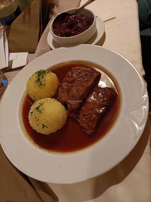 Vegetarischer Sauerbraten auf Sojabasis at Landgasthof Niebler in Adelsdorf