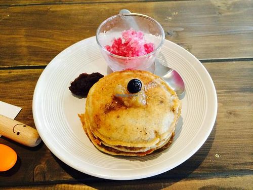 pancakes with apple jam at Yuya Cafe in Nagoya