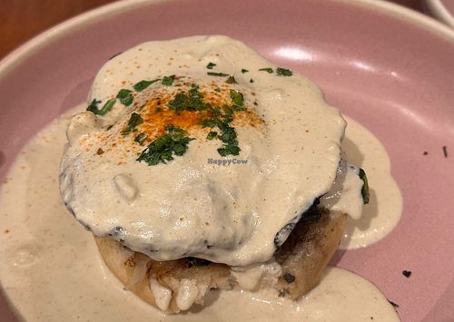 Benedict de Portobelloo #Veganuary at Teva Deli in Rio De Janeiro