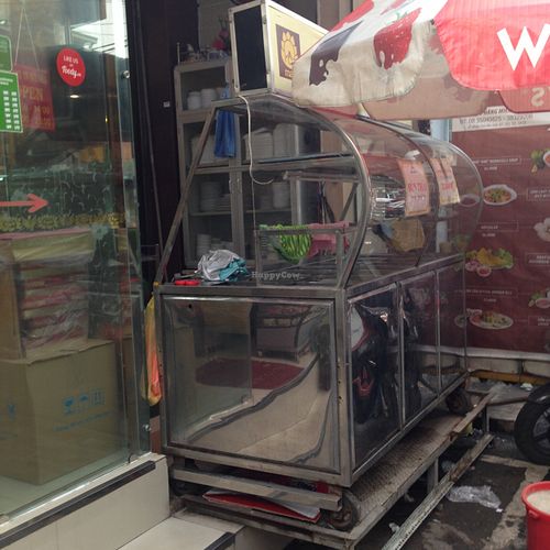 11 at Mani in Ho Chi Minh City