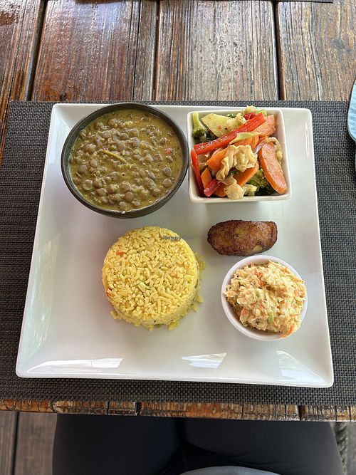 Italian bowl  at Island Flavor in The Bottom