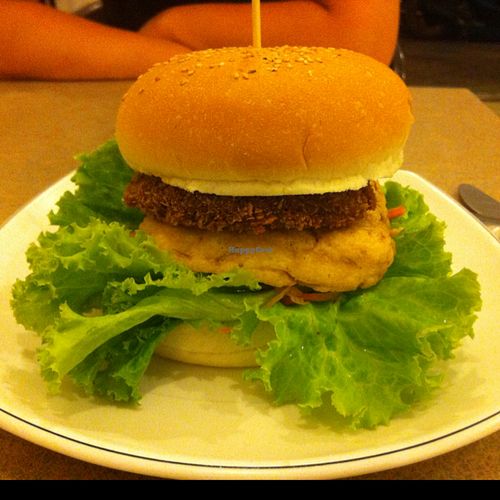 Mushroom steak burger (without egg and mayonaisse) at Surn Yi Vegetarian Restaurant in Phnom Penh