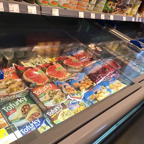 freezer vol II at Veganz in Berlin