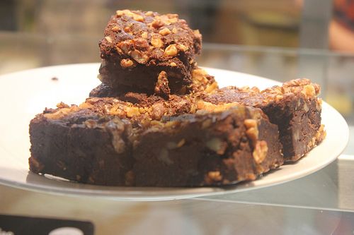 walnut brownies at Veganz in Berlin