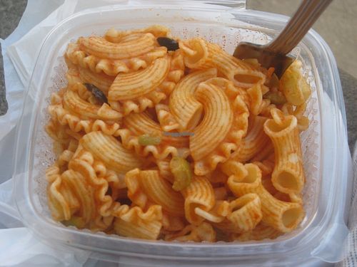 Pasta salad with olives at Vegetart Cuina Vegana in Barcelona