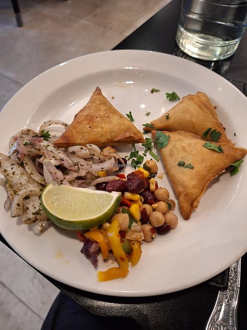 Veg Samosas at Mumtaz in Leeds