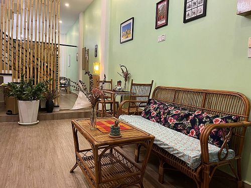 Café area at Mettā Guesthouse Kampot in Kampot