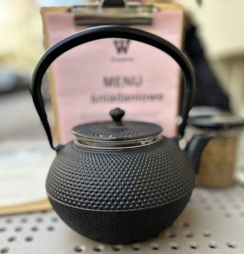 Rooibos tea in cast iron pot   at W-Śniadania in Poznan
