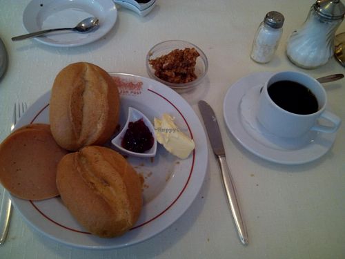 Do you see the tasty minced veganmeat?
You almost should think it's real meat! at Die Weinstube Nachhaltig Geniessen in Zeltingen