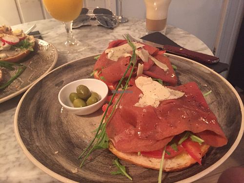 Vegan bagel with ham, cheese and tomatoes.  at Bagel in Mallorca