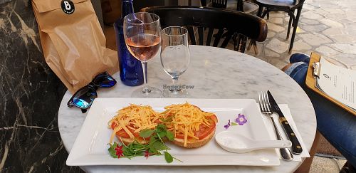 Sesame bagel, vegan cheese, tomato, olive oil, vegan rosato at Bagel in Mallorca