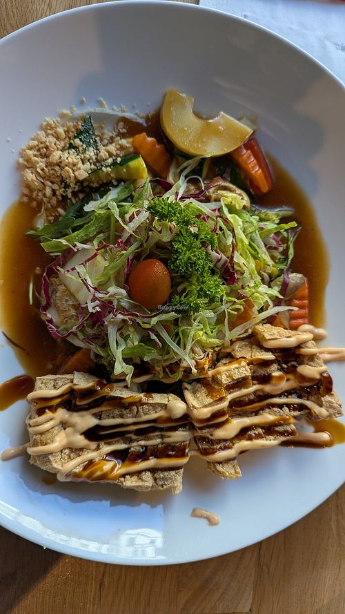 Reisgericht mit Pilzsoße und Bio-Tofu at NI-Vegan in Luebeck