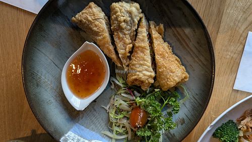 Hausgemachte Frühlingsrollen at NI-Vegan in Luebeck